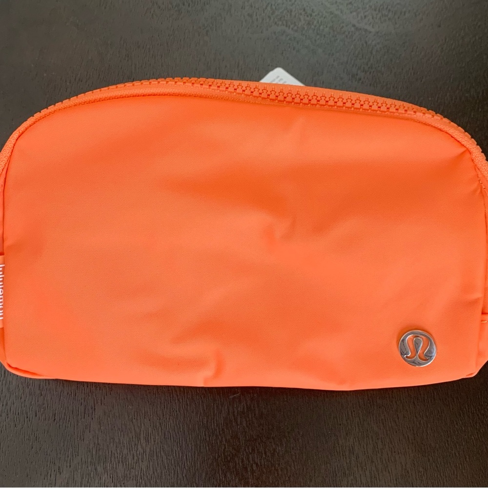 NWT Everywhere belt bag Orange Frappe